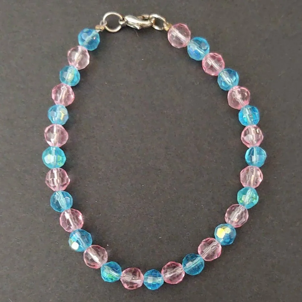 Blue and pink glass bead bracelet